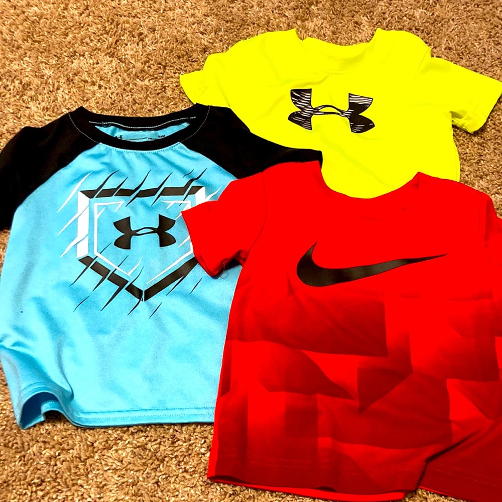 Underarmor tops